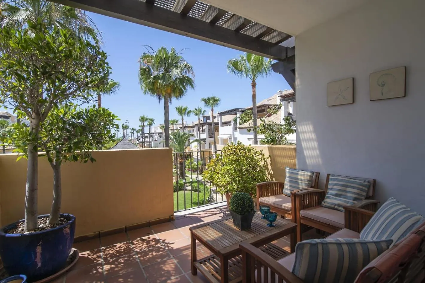 Bahia De Marbella Beachfront 2 Bedroom Apartment