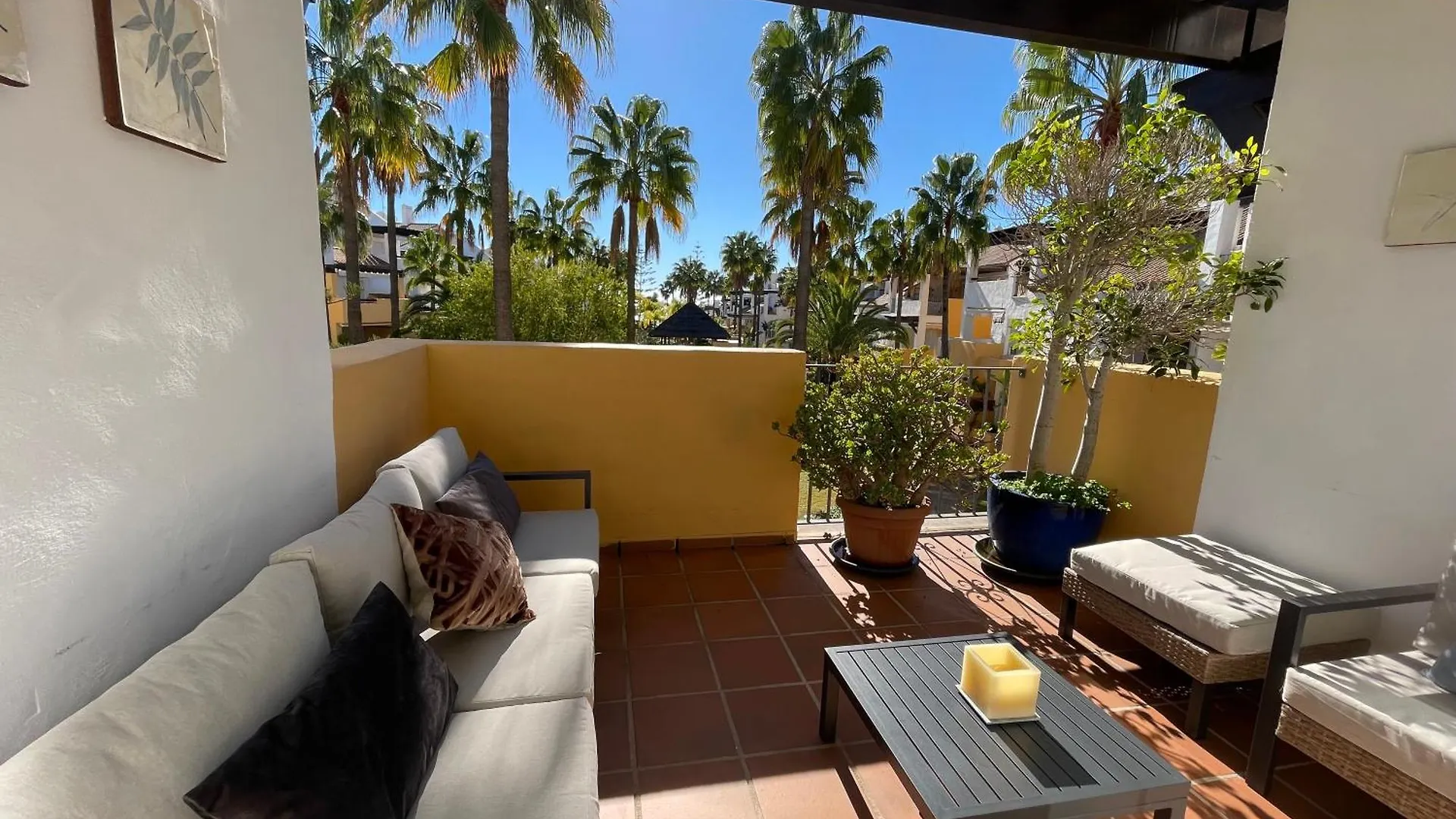 Bahia De Marbella Beachfront 2 Bedroom Apartment