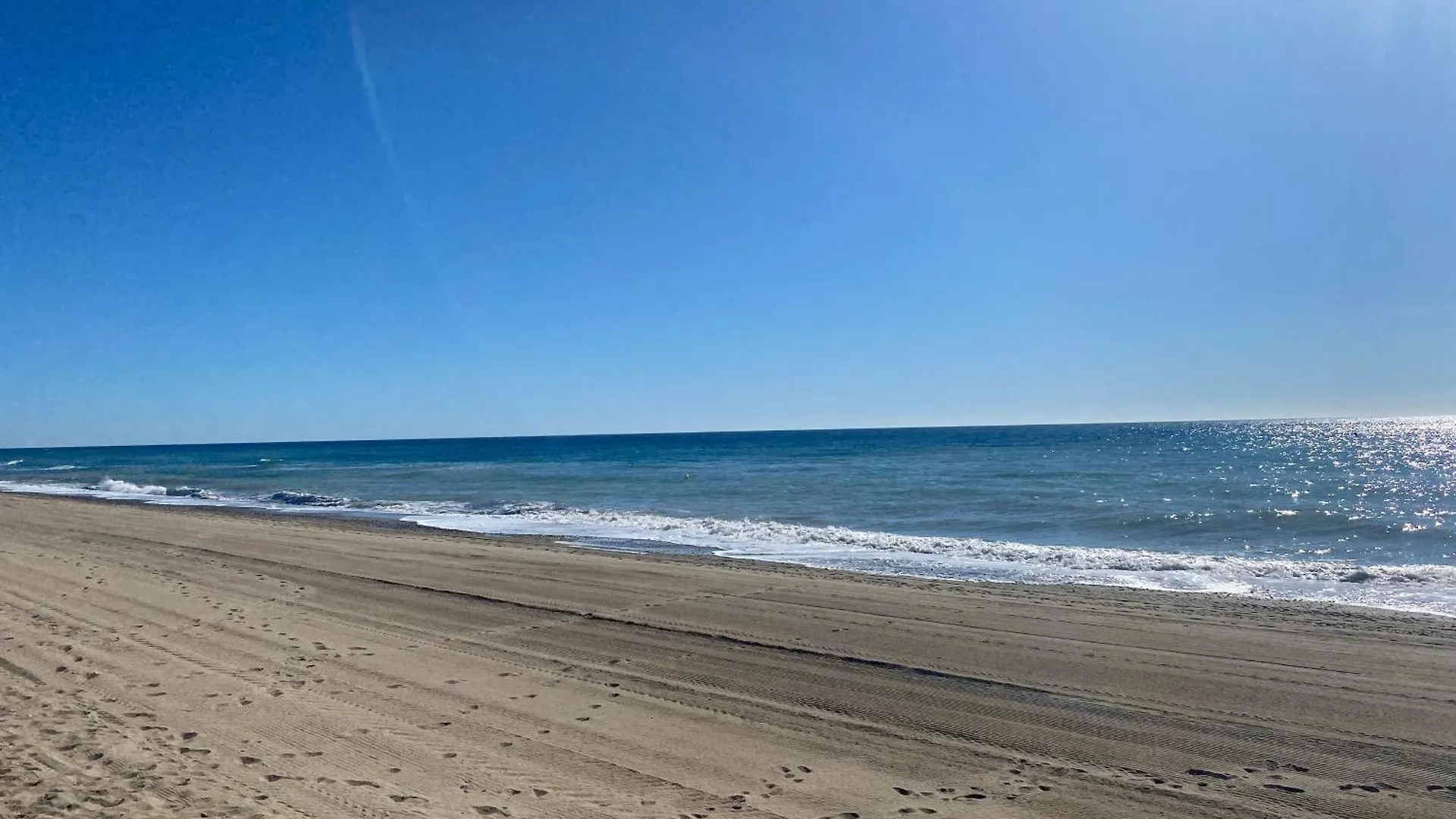Bahia De Marbella Beachfront 2 Bedroom Apartment