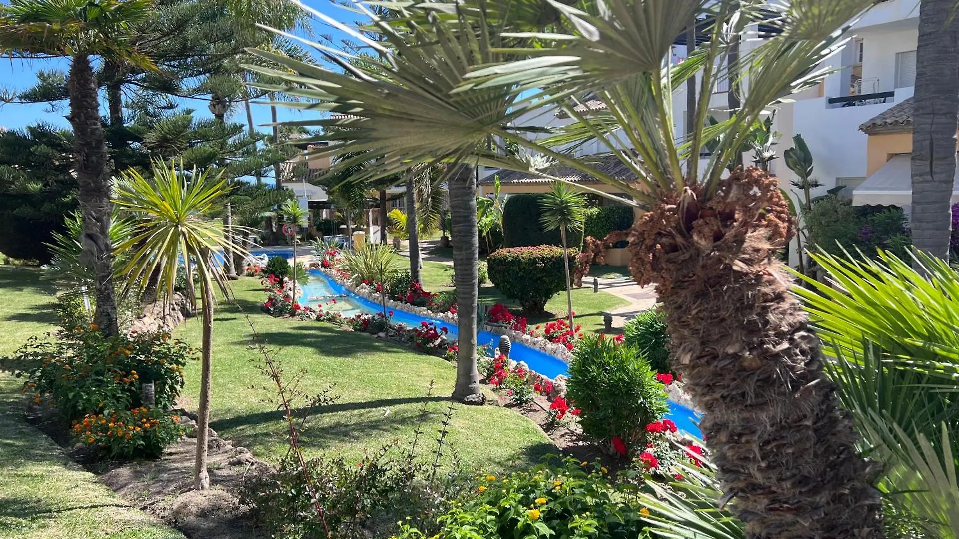 Bahia De Marbella Beachfront 2 Bedroom Apartment 0*,  Spain